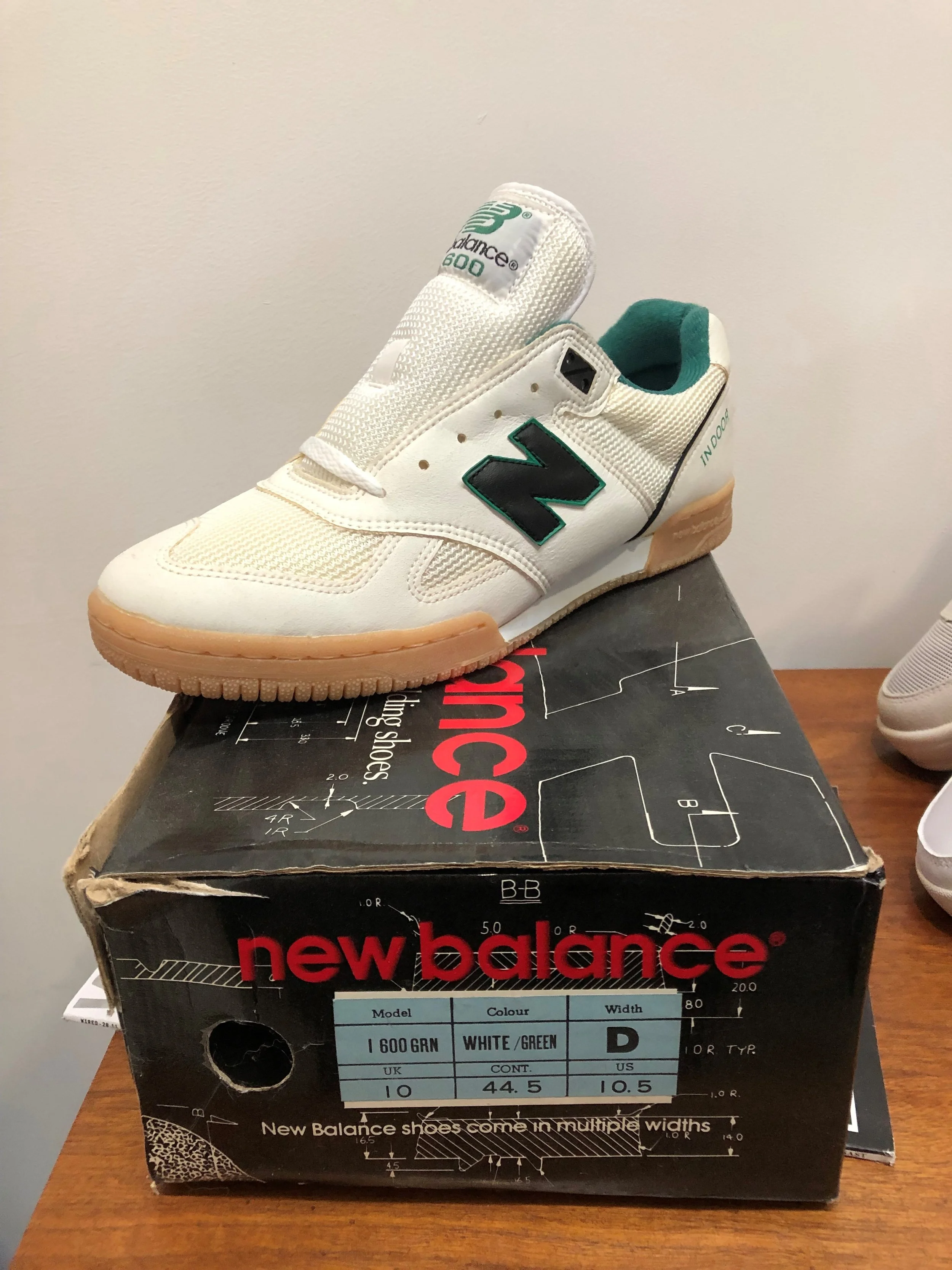 Tom knox new balance 2025 44